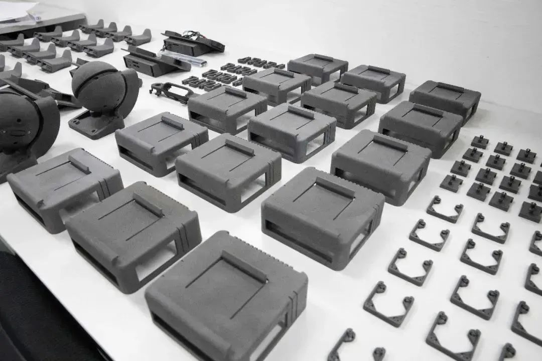 纖維3D打印機Combot 200在連續(xù)碳纖維復合材料打印中的應用